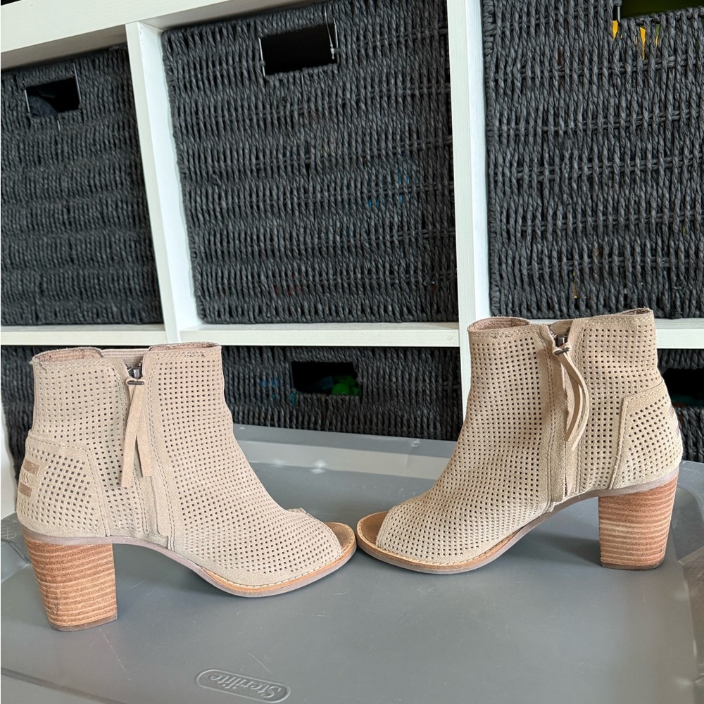 Toms Beige Perforated Ankle Booties - Picture 5 of 8